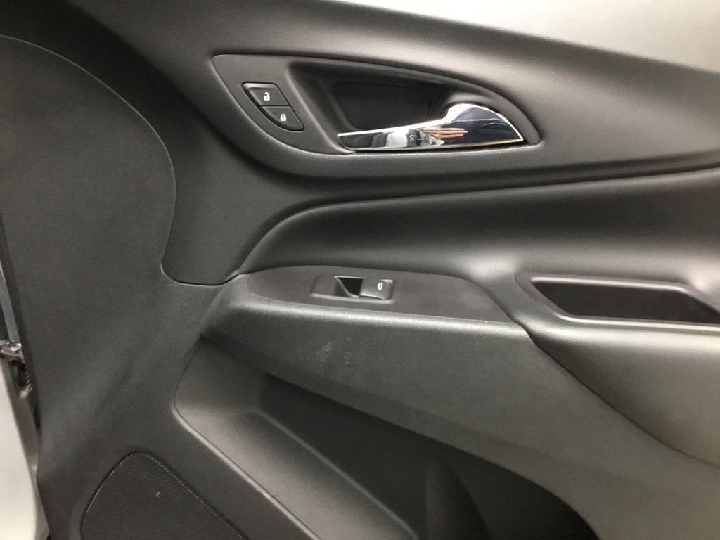 Used 2018 Chevrolet Equinox LT AWD/4WD image 26