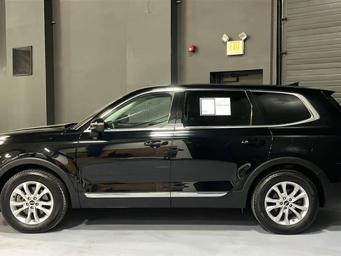 Used 2020 Kia Telluride LX AWD/4WD image 4