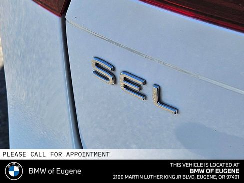 Used 2022 Volkswagen Tiguan SEL R-Line AWD/4WD image 16