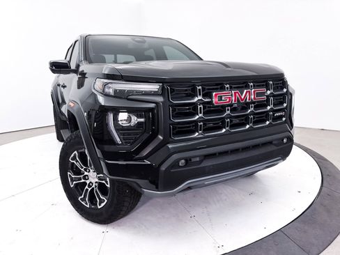 Used 2024 GMC Canyon AT4 w/ AT4 Premium Package AWD/4WD image 6