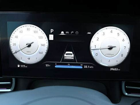 Used 2024 Hyundai Elantra SEL image 23