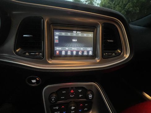 Used 2022 Dodge Challenger GT AWD/4WD image 18