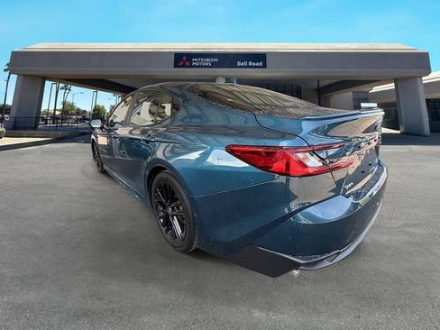 Used 2026 Toyota Camry SE FWD image 8