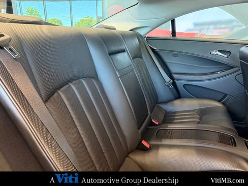 Used 2010 Mercedes-Benz CLS 550 image 26