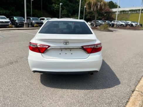 Used 2017 Toyota Camry SE FWD image 30