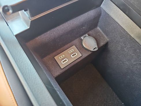 Used 2025 Lexus ES 300h w/ Accessory Package (Z1) FWD image 25