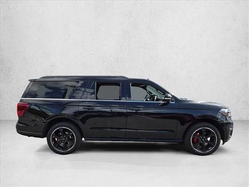 Used 2024 Ford Expedition Max Limited AWD/4WD image 4