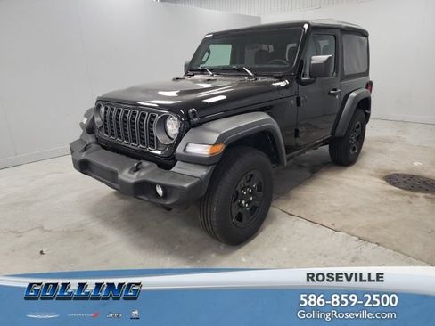 Used 2026 Jeep Wrangler Sport AWD/4WD image 1