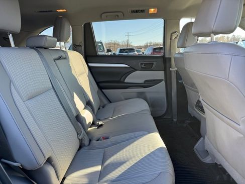Used 2018 Toyota Highlander Plus image 30