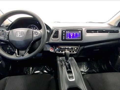 Used 2017 Honda HR-V EX image 15