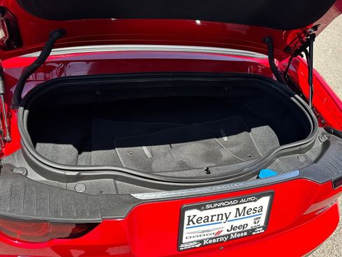 Used 2019 Jaguar F-TYPE Convertible RWD image 10