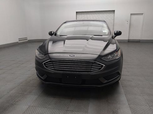Used 2018 Ford Fusion SE w/ Fusion SE Technology Package FWD image 15