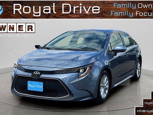Used 2020 Toyota Corolla XLE FWD image 1