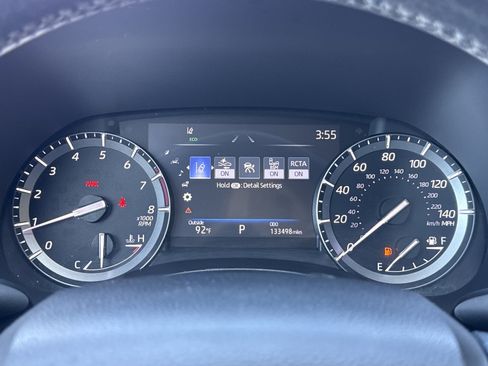 Used 2021 Toyota Highlander XLE FWD image 23