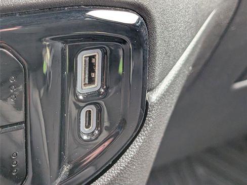 Certified 2023 Chevrolet Silverado 1500 LT image 23