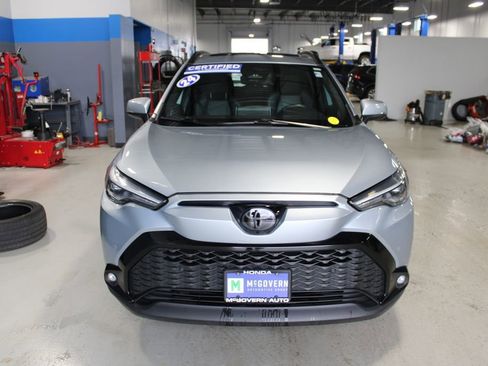 Used 2024 Toyota Corolla Cross AWD Hybrid w/ Convenience Package image 3