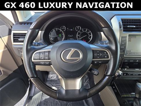 Used 2020 Lexus GX 460 Luxury image 29