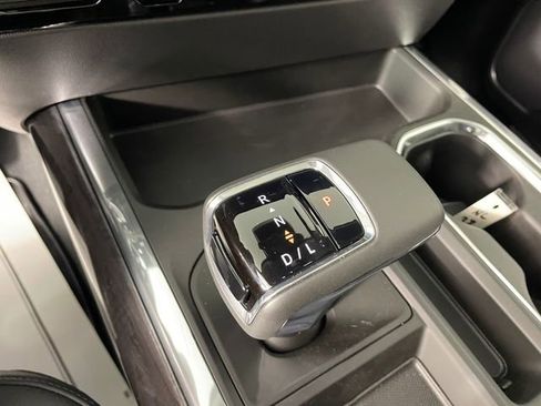 New 2026 Chevrolet Silverado 1500 LTZ w/ LTZ Premium Package AWD/4WD image 7