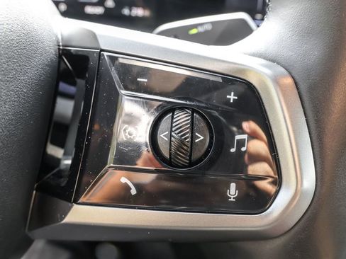 Used 2024 BMW i5 eDrive40i w/ M Sport Package image 38