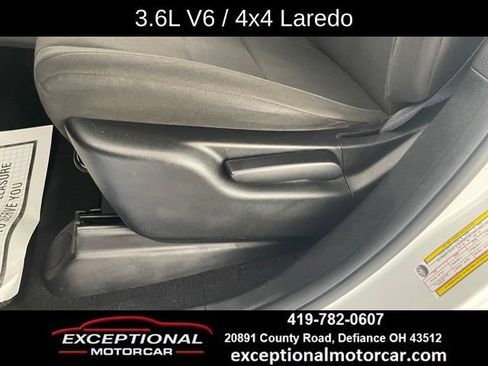 Used 2020 Jeep Grand Cherokee Laredo AWD/4WD image 35