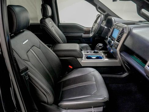 Used 2015 Ford F150 Platinum w/ Equipment Group 701A Luxury image 31