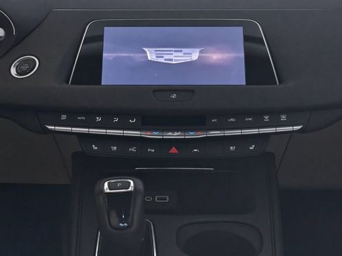 Used 2019 Cadillac XT4 Premium Luxury w/ Enhanced Visibility Package FWD image 10