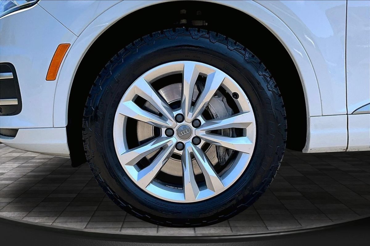Used 2018 Audi Q7 2.0T Premium AWD/4WD image 39