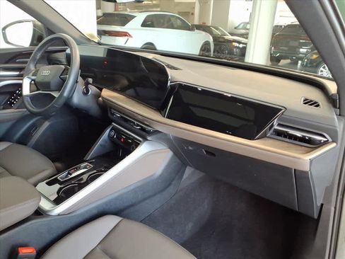 Certified 2025 Audi Q5 Premium Plus w/ Premium Plus image 20