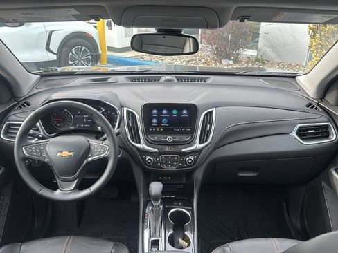 Used 2024 Chevrolet Equinox Premier image 27