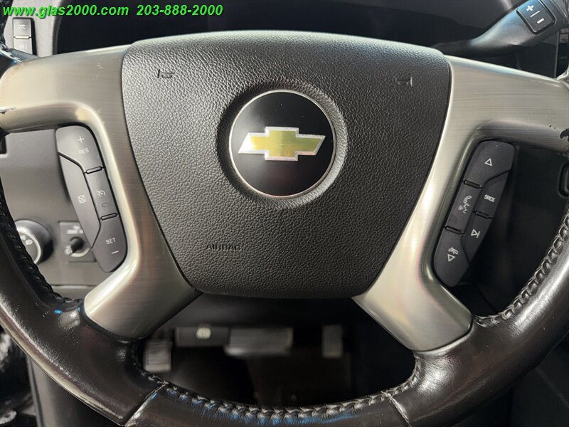 Used 2016 Chevrolet Express 3500 LT w/ LT Preferred Equipment Group RWD image 17