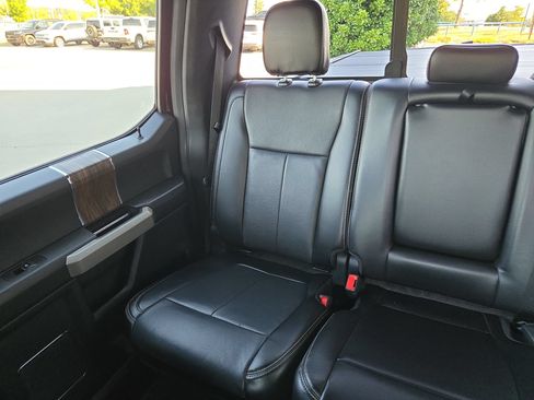 Used 2018 Ford F150 Lariat w/ Equipment Group 502A Luxury AWD/4WD image 12