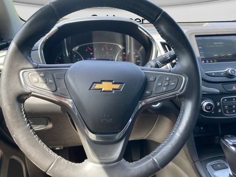 Used 2019 Chevrolet Equinox LT AWD/4WD image 28