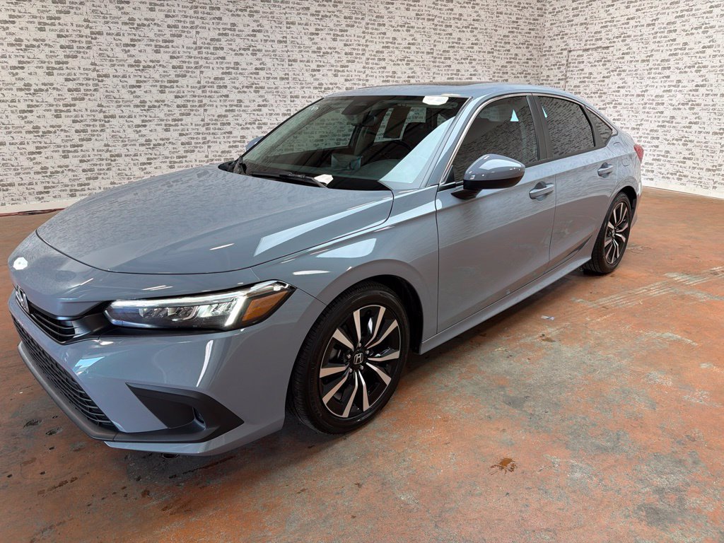 Used 2024 Honda Civic EX image 3