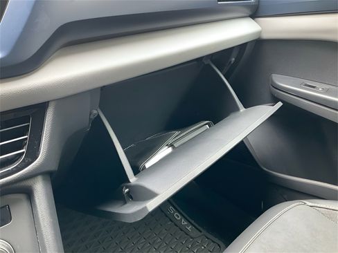 Used 2022 Volkswagen Taos SE image 28