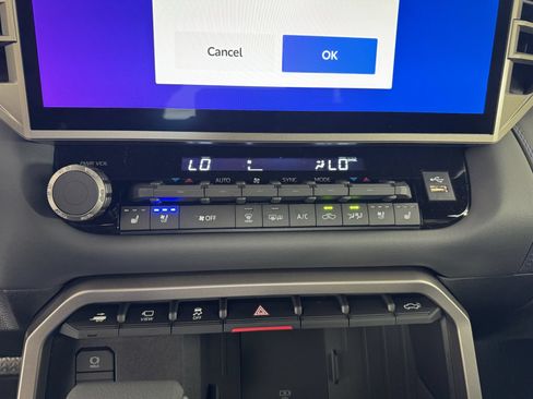 New 2026 Toyota Tundra Platinum AWD/4WD image 3