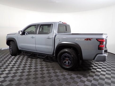 Used 2025 Nissan Frontier PRO-4X AWD/4WD image 11