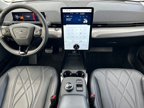 Certified 2022 Ford Mustang Mach-E Select image 3