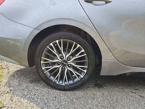 Certified 2022 Kia Forte GT-Line w/ GT-Line Premium Package FWD image 13