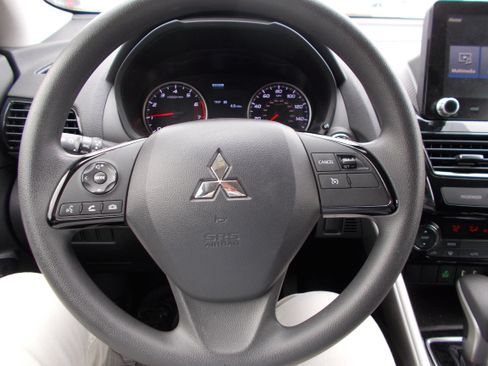 Used 2024 Mitsubishi Eclipse Cross LE image 14