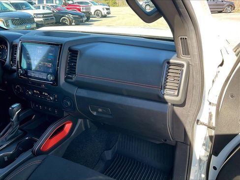 Used 2023 Nissan Frontier PRO-4X w/ Pro Convenience Package image 12