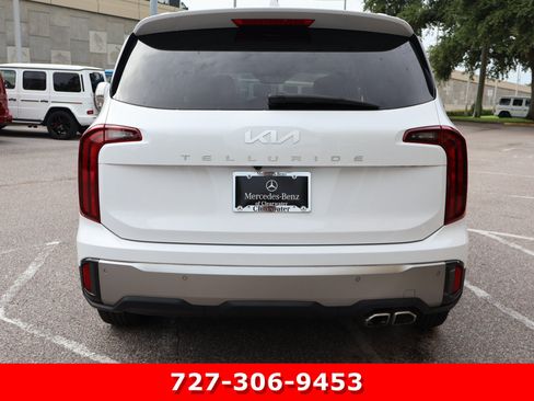 Used 2025 Kia Telluride S FWD image 8