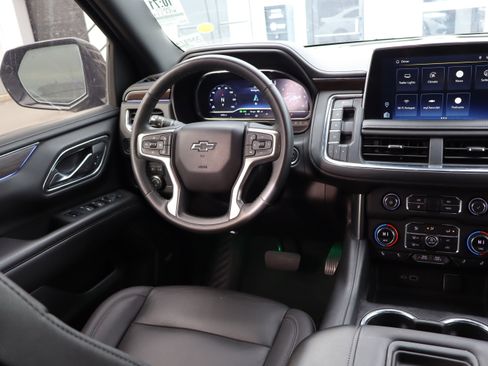 Certified 2023 Chevrolet Suburban Z71 w/ Luxury Package image 14