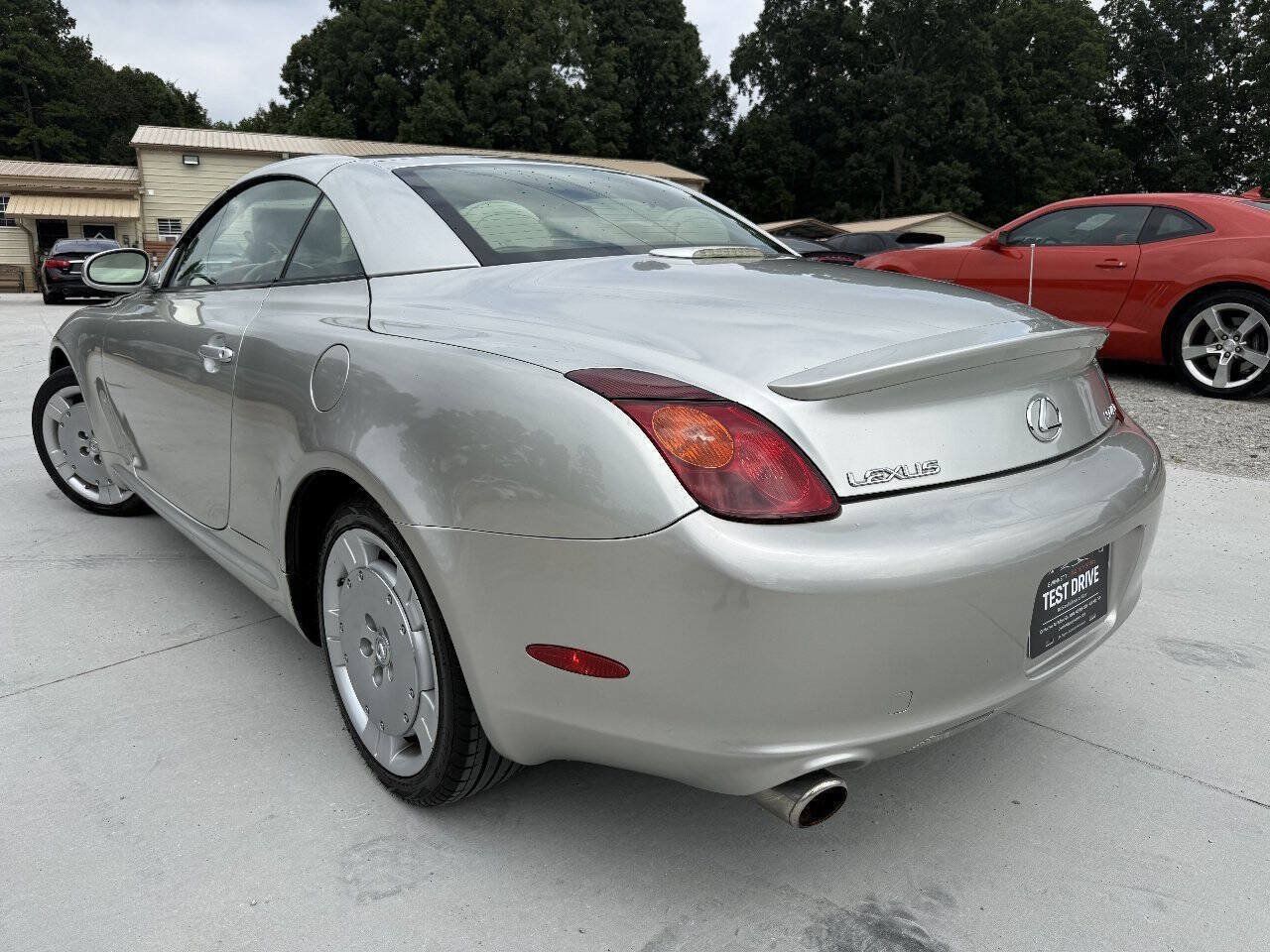 Used 2004 Lexus SC 430 Convertible RWD image 5