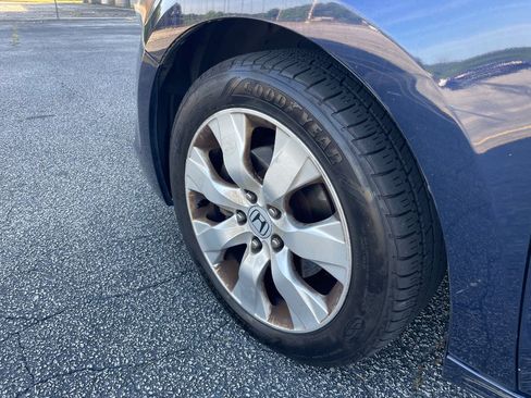 Used 2010 Honda Accord EX image 9