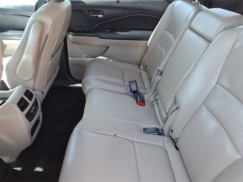 Used 2020 Honda Pilot EX-L image 11