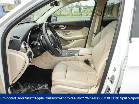 Used 2022 Mercedes-Benz GLC 300 4MATIC image 5