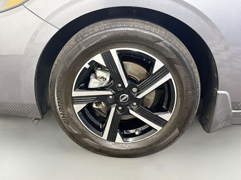 Used 2025 Nissan Sentra SV w/ All-Weather Package FWD image 38
