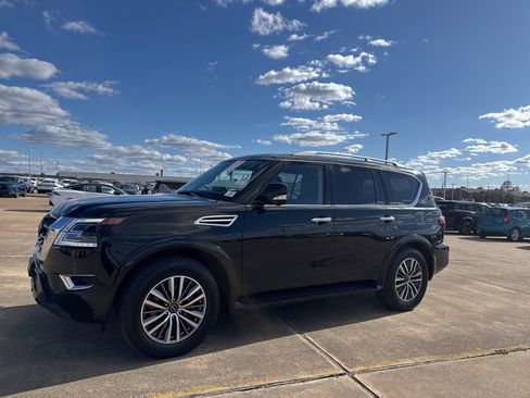 Certified 2024 Nissan Armada SL image 6