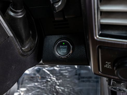 Used 2021 Ford F250 Limited w/ FX4 Off-Road Package image 22