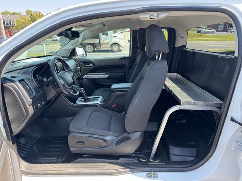 Used 2022 Chevrolet Colorado LT w/ Fleet Safety Package image 19